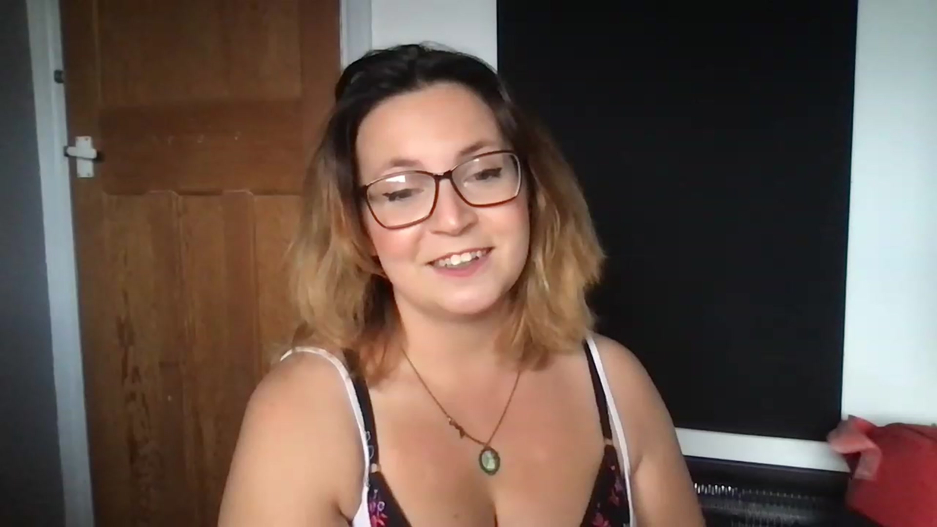 Gallery image thumbnail from CassieBrookes's myfreecams stream on, 07/27/2023, 18:00 image 12 of 20