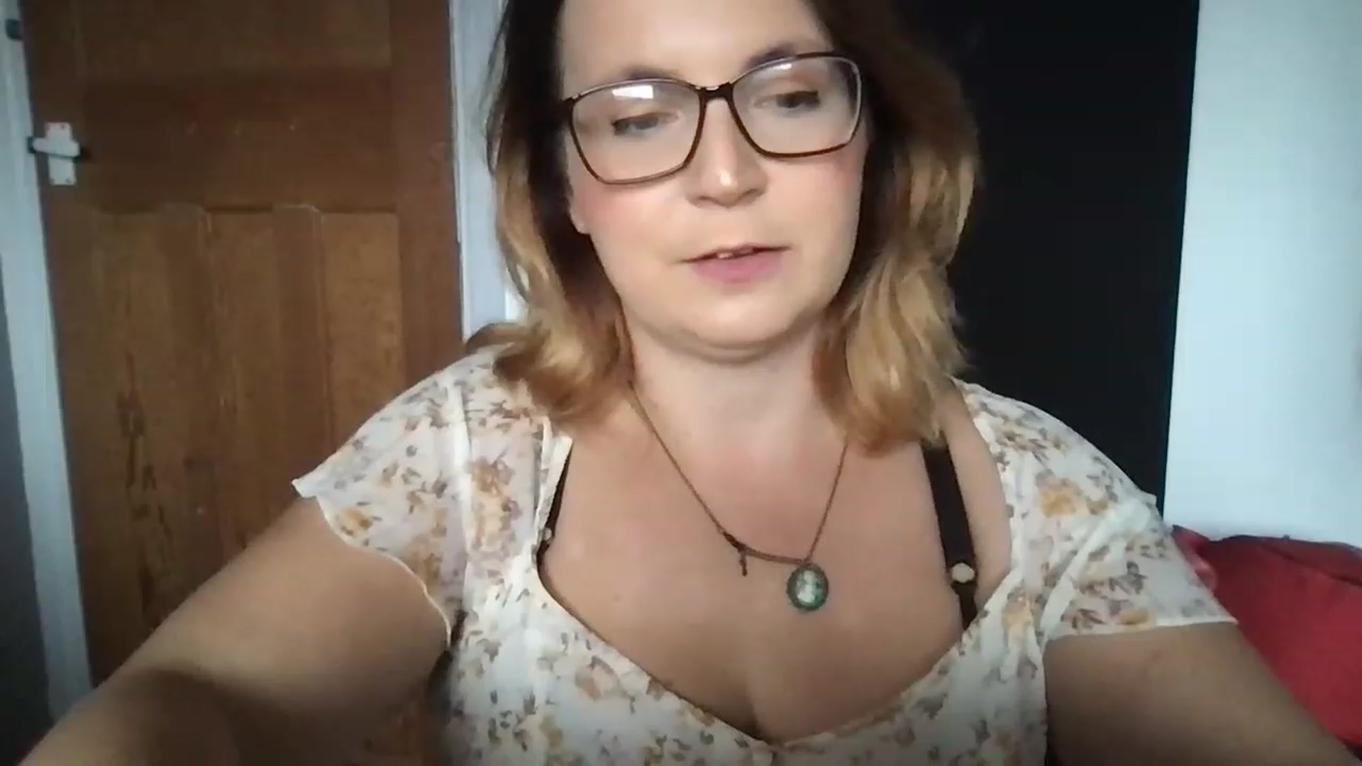 Gallery image thumbnail from CassieBrookes's myfreecams stream on, 07/30/2023, 18:39 image 18 of 20