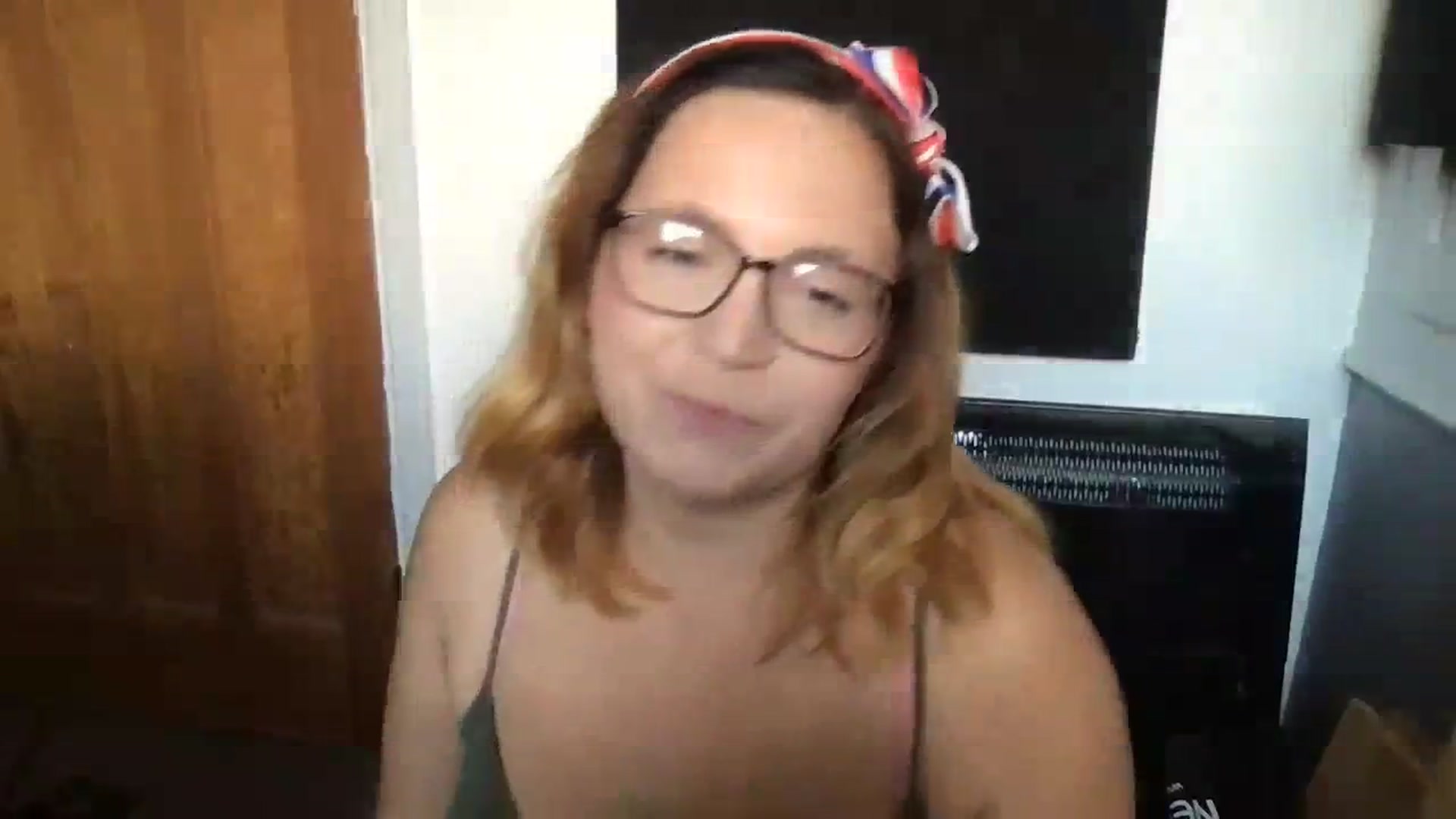 Gallery image thumbnail from CassieBrookes's myfreecams stream on, 08/29/2023, 15:23 image 16 of 20