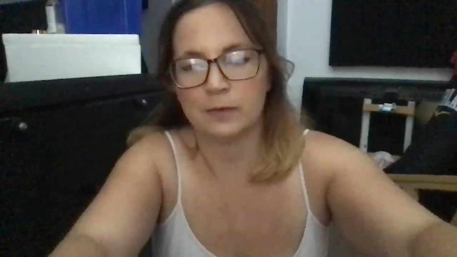 Gallery image thumbnail from CassieBrookes's myfreecams stream on, 09/09/2023, 21:18 image 7 of 20