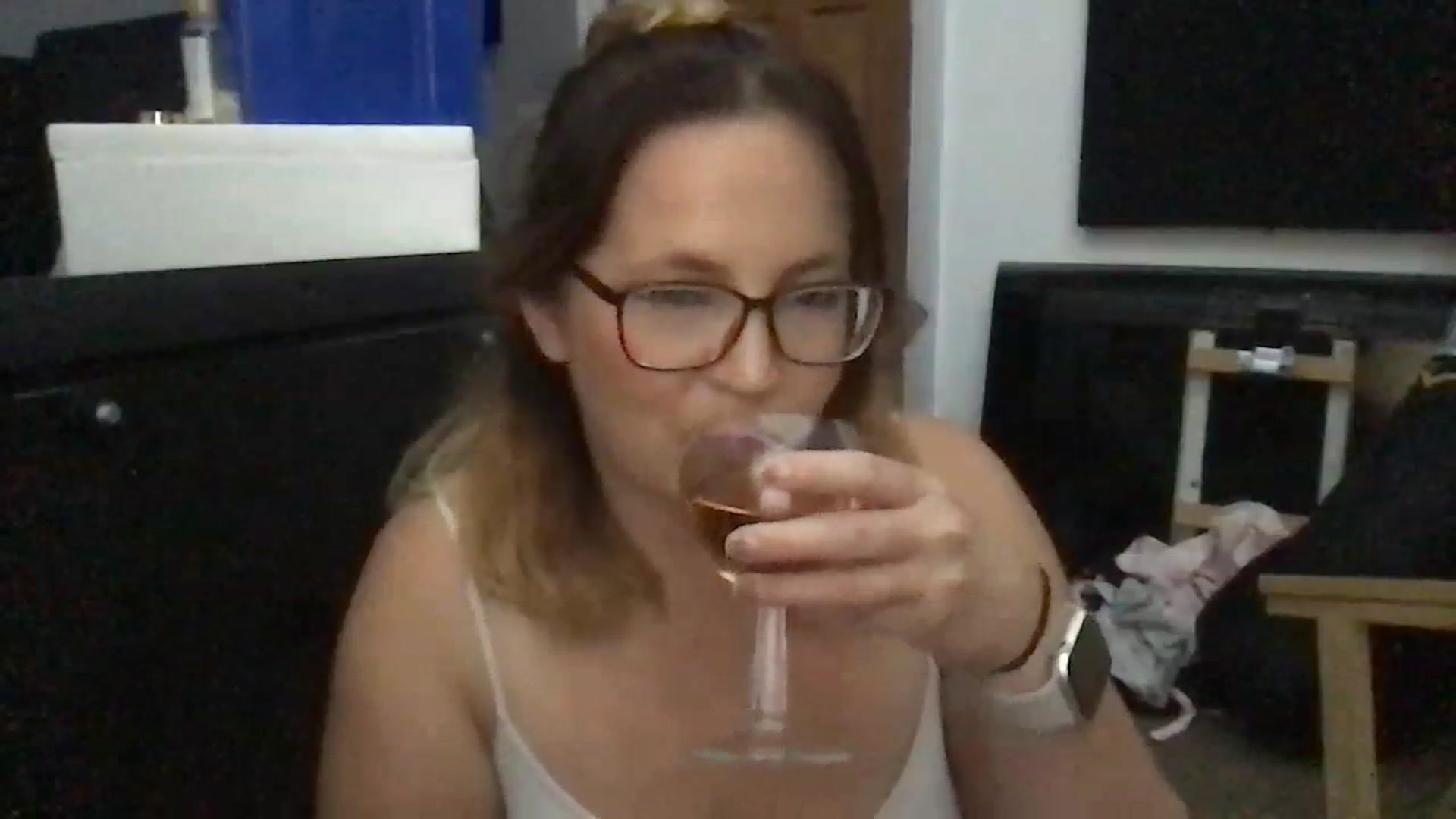 Gallery image thumbnail from CassieBrookes's myfreecams stream on, 09/09/2023, 21:18 image 4 of 20