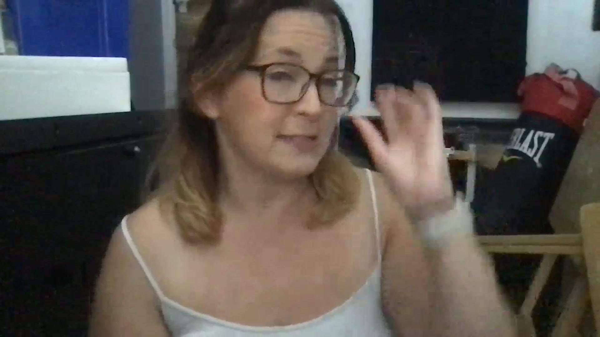 Gallery image thumbnail from CassieBrookes's myfreecams stream on, 09/09/2023, 21:18 image 18 of 20