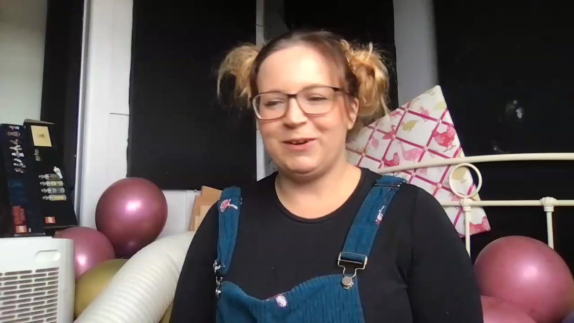 Gallery image thumbnail from CassieBrookes's myfreecams stream on, 10/04/2023, 13:49 image 1 of 20
