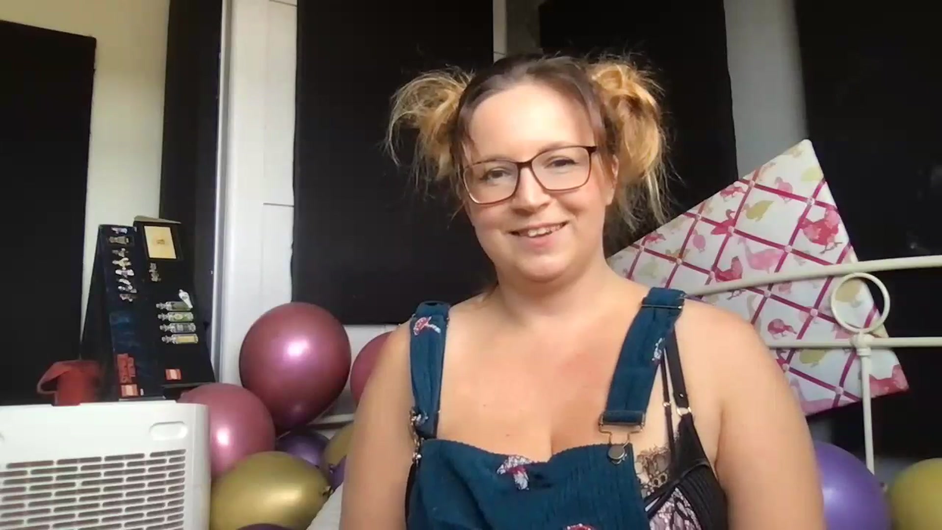 Gallery image thumbnail from CassieBrookes's myfreecams stream on, 10/04/2023, 13:49 image 11 of 20