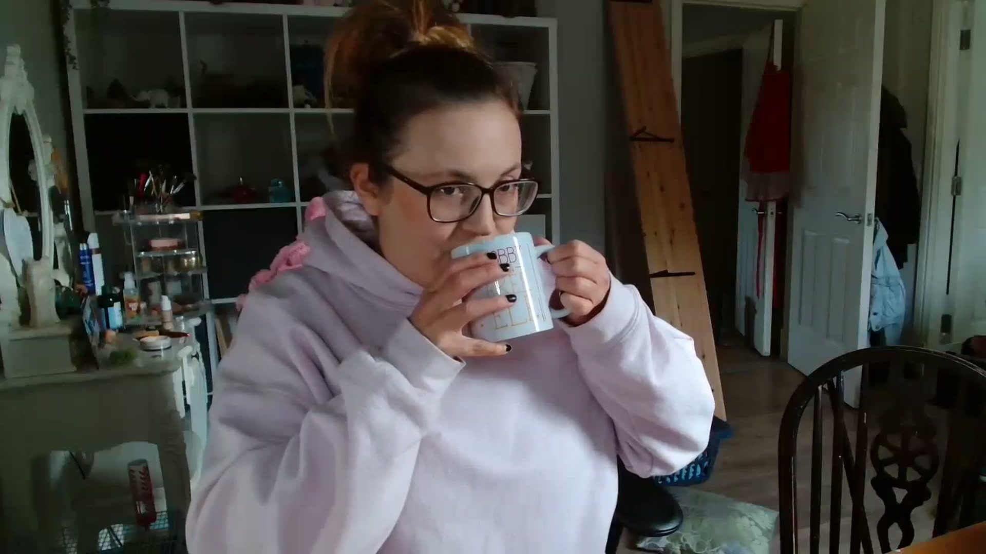 Gallery image thumbnail from CassieBrookes's myfreecams stream on, 11/08/2023, 14:00 image 4 of 20