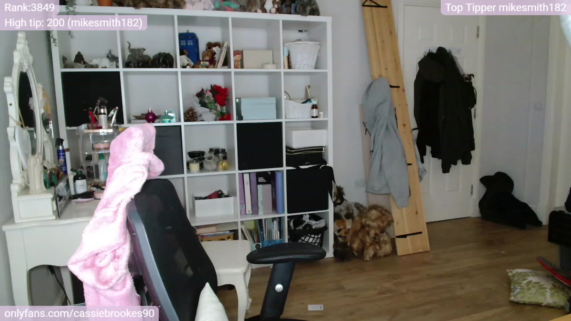 Gallery image thumbnail from CassieBrookes's myfreecams stream on, 11/09/2023, 15:50 image 4 of 20