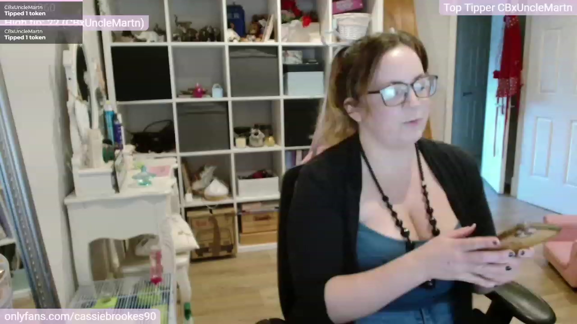 Gallery image thumbnail from CassieBrookes's myfreecams stream on, 11/14/2023, 15:16 image 19 of 20