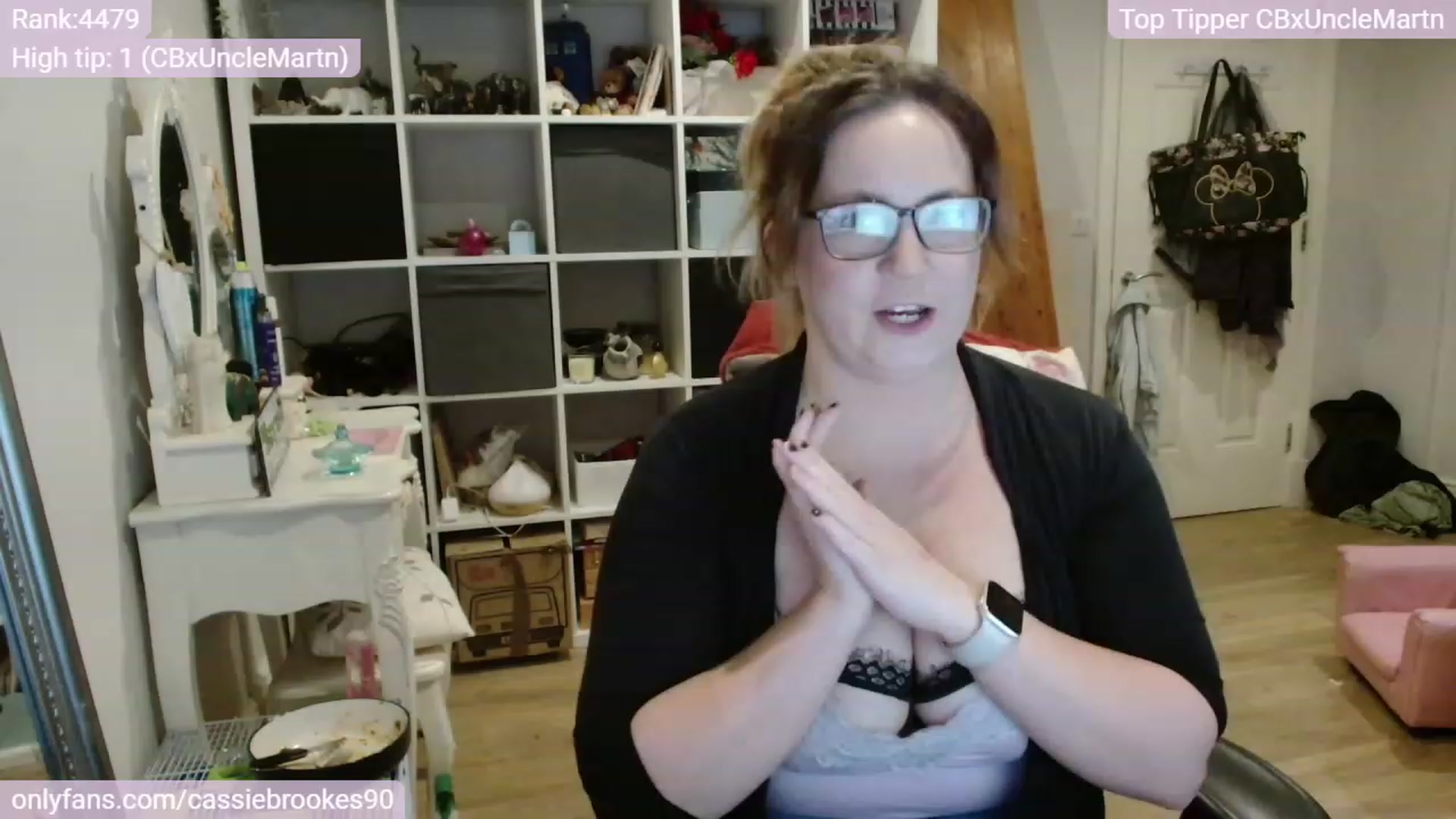 Gallery image thumbnail from CassieBrookes's myfreecams stream on, 11/15/2023, 18:56 image 3 of 20