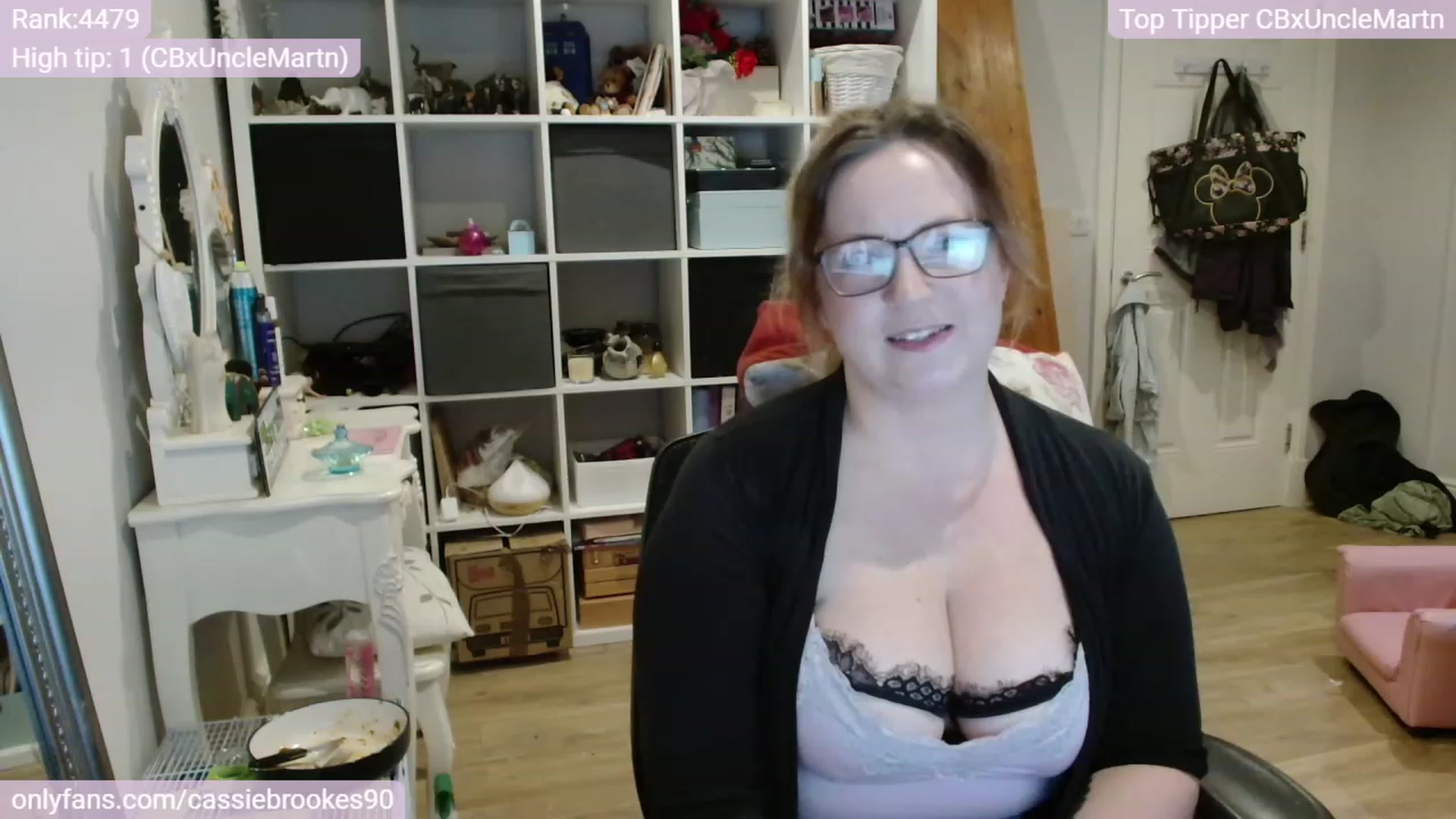 Gallery image thumbnail from CassieBrookes's myfreecams stream on, 11/15/2023, 18:56 image 4 of 20