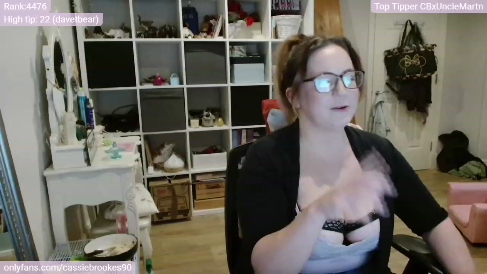 Gallery image thumbnail from CassieBrookes's myfreecams stream on, 11/15/2023, 19:21 image 13 of 20
