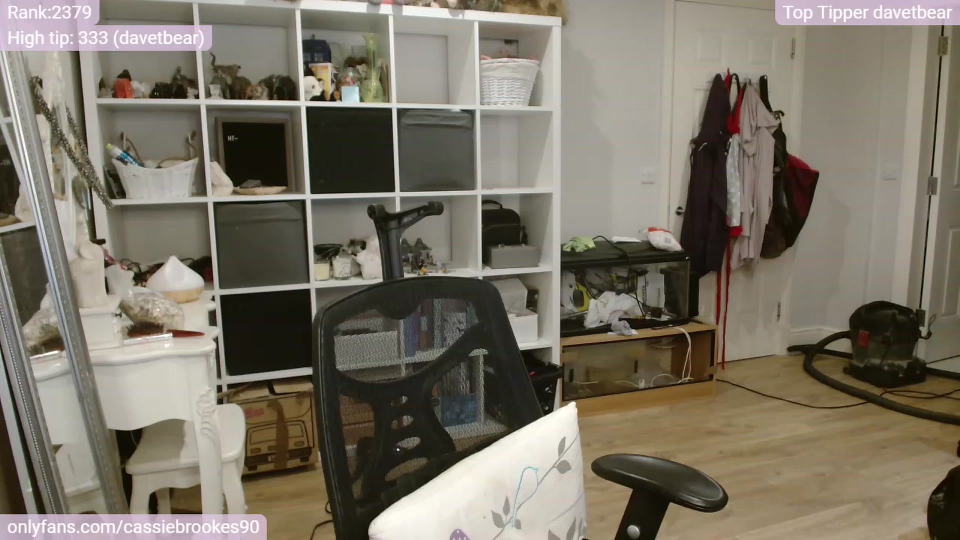 Gallery image thumbnail from CassieBrookes's myfreecams stream on, 01/19/2024, 18:36 image 6 of 20