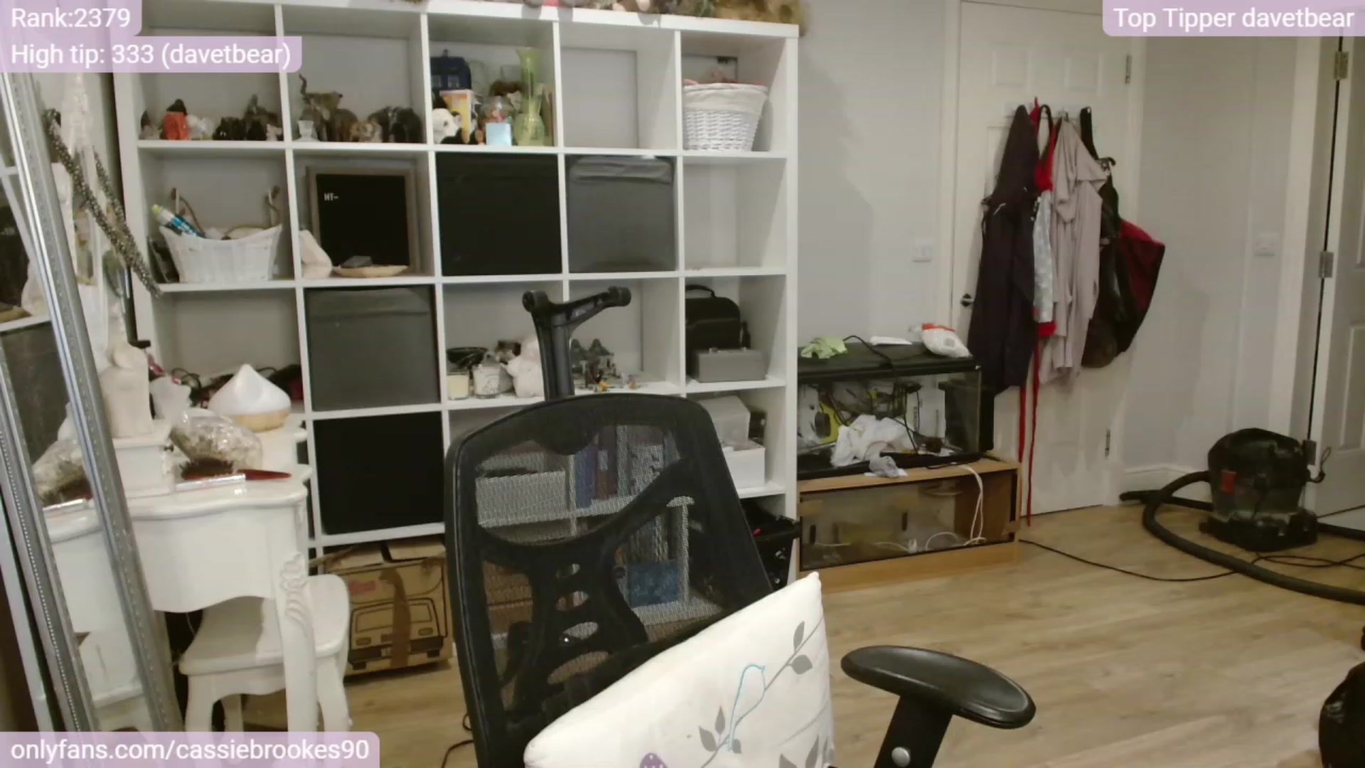 Gallery image thumbnail from CassieBrookes's myfreecams stream on, 01/19/2024, 18:36 image 5 of 20