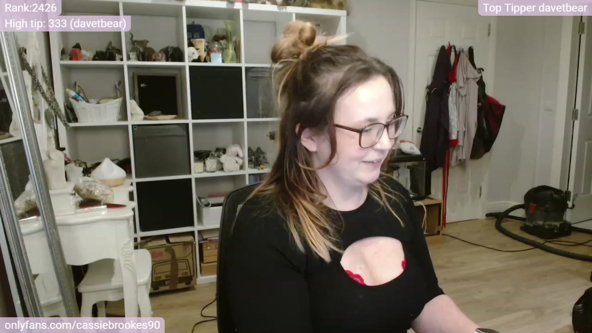 Gallery image thumbnail from CassieBrookes's myfreecams stream on, 01/19/2024, 18:36 image 1 of 20