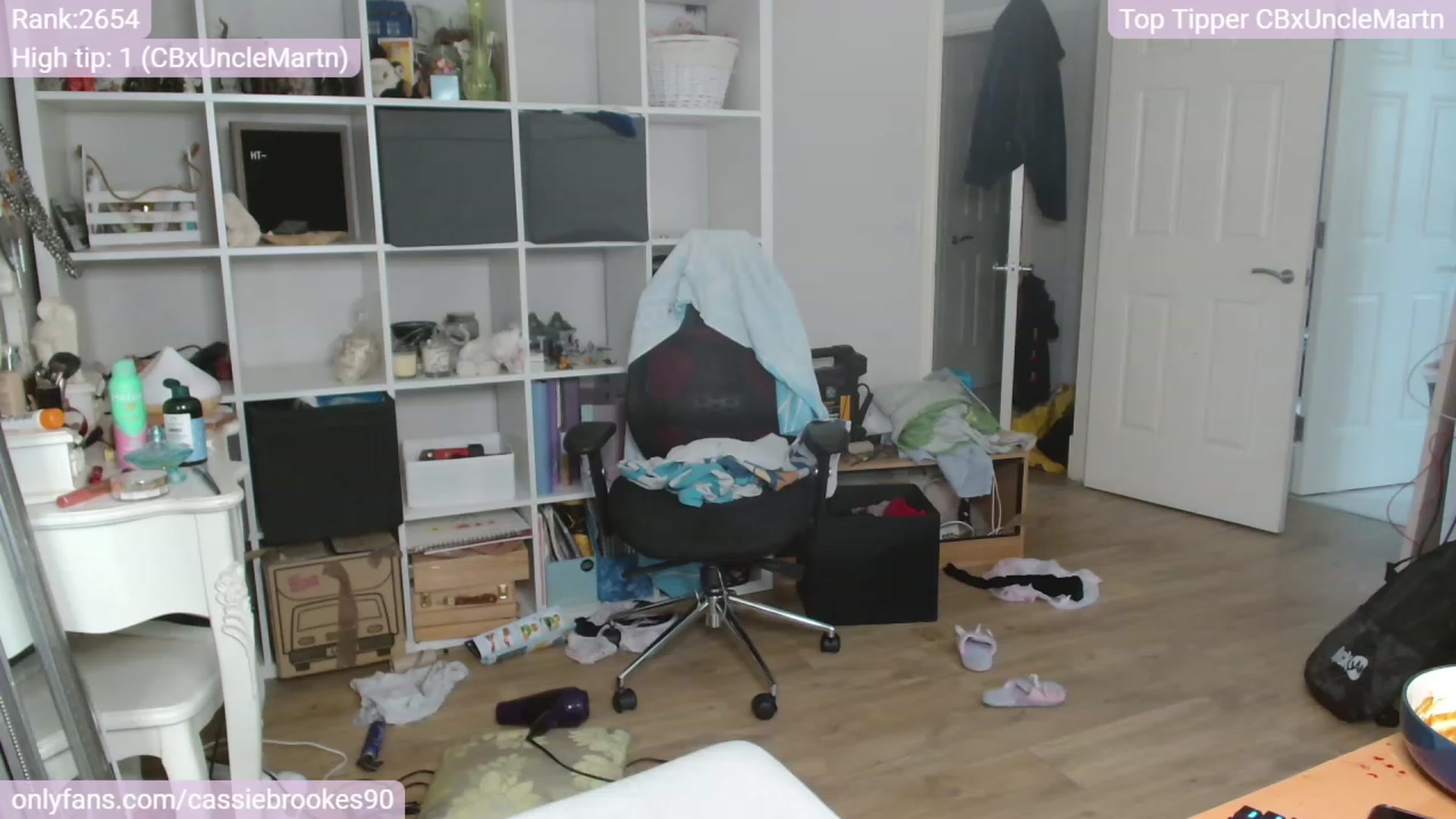 Gallery image thumbnail from CassieBrookes's myfreecams stream on, 02/14/2024, 14:03 image 2 of 20