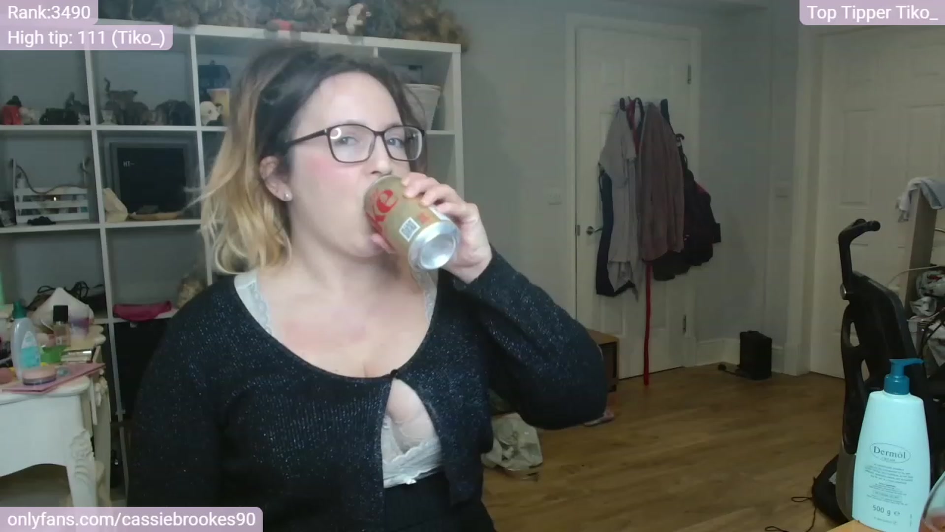 Gallery image thumbnail from CassieBrookes's myfreecams stream on, 02/21/2024, 18:02 image 16 of 20