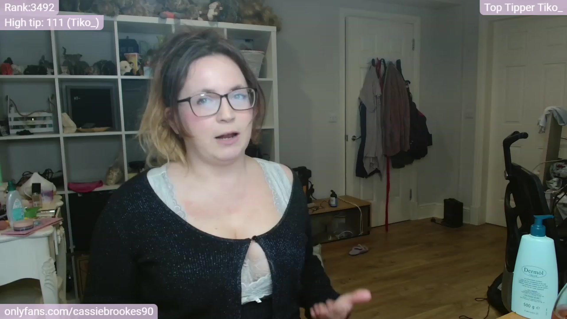 Gallery image thumbnail from CassieBrookes's myfreecams stream on, 02/21/2024, 18:02 image 8 of 20