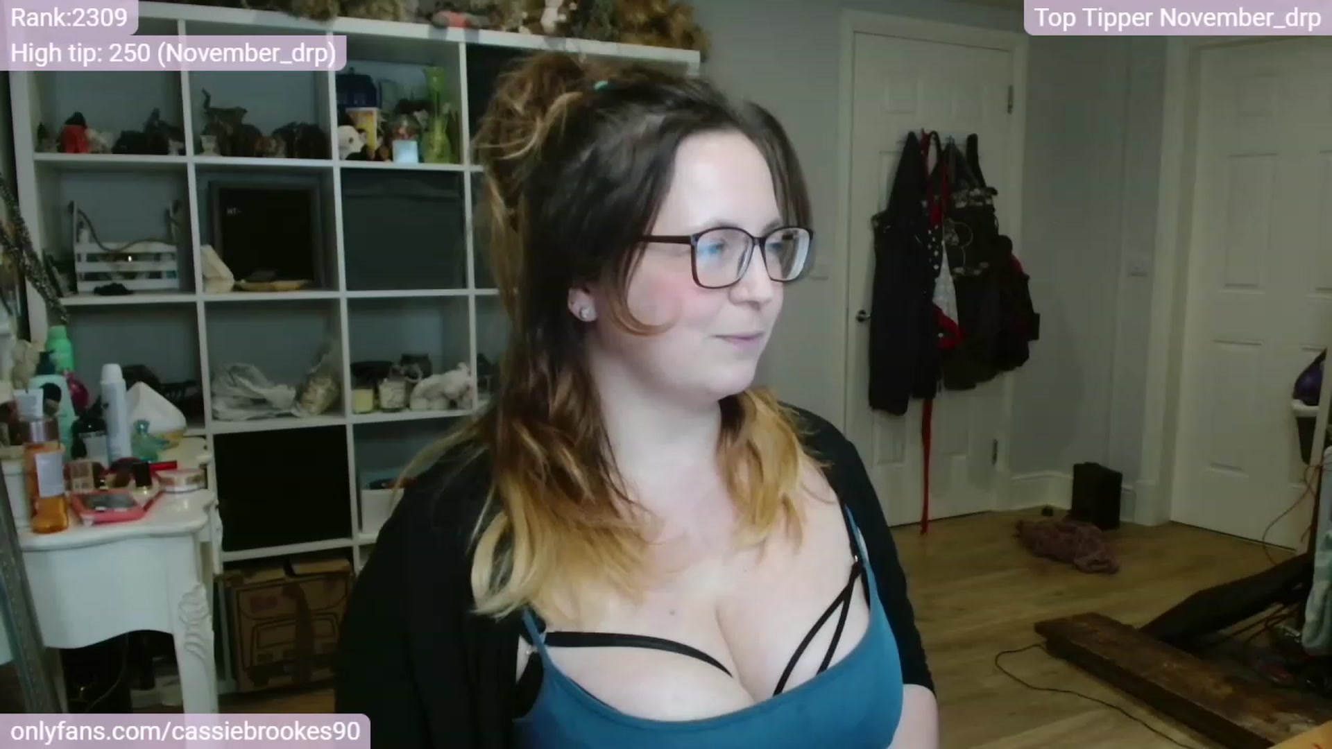 Gallery image thumbnail from CassieBrookes's myfreecams stream on, 03/02/2024, 18:11 image 13 of 20