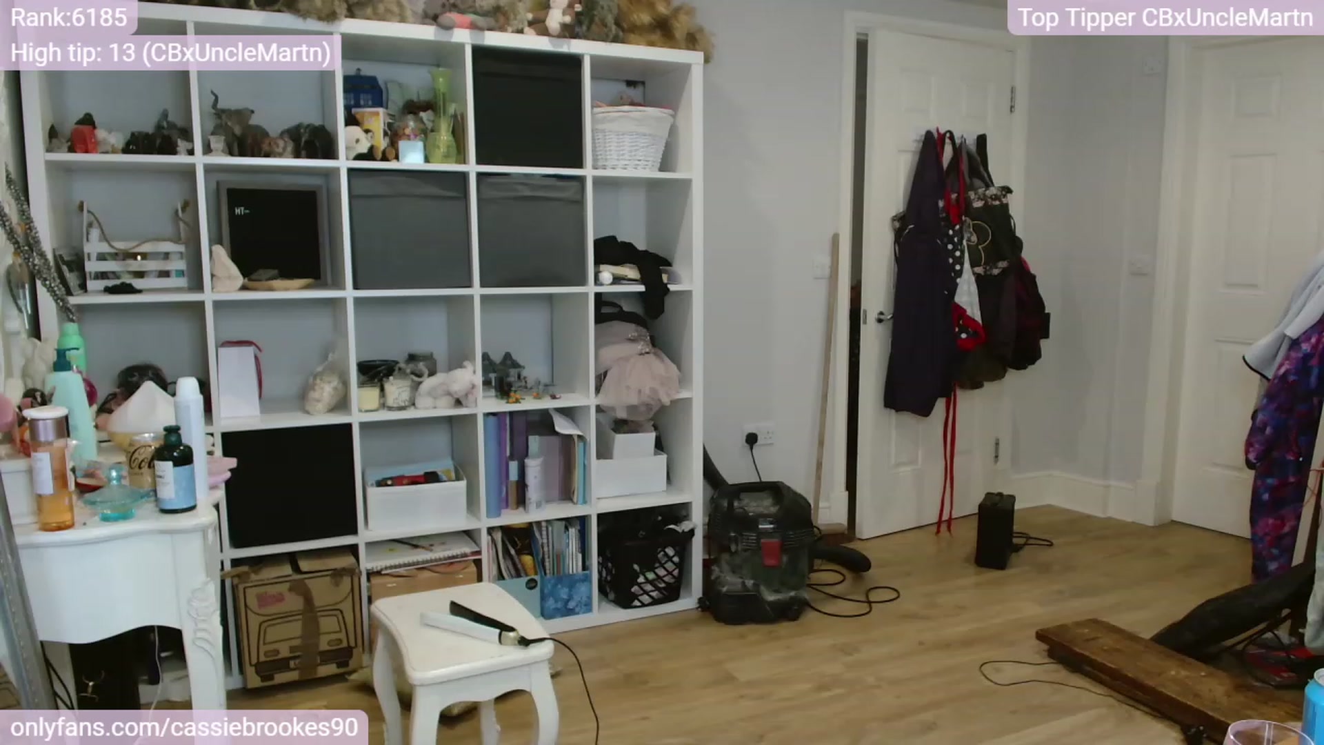 Gallery image thumbnail from CassieBrookes's myfreecams stream on, 03/08/2024, 13:34 image 17 of 20