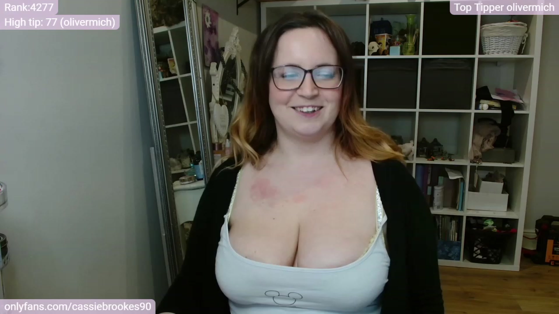 Gallery image thumbnail from CassieBrookes's myfreecams stream on, 03/13/2024, 14:40 image 17 of 20