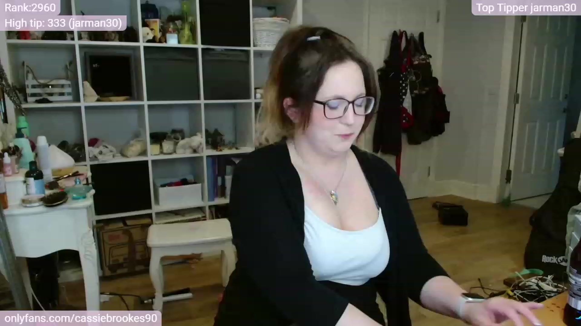 Gallery image thumbnail from CassieBrookes's myfreecams stream on, 03/14/2024, 16:39 image 18 of 20