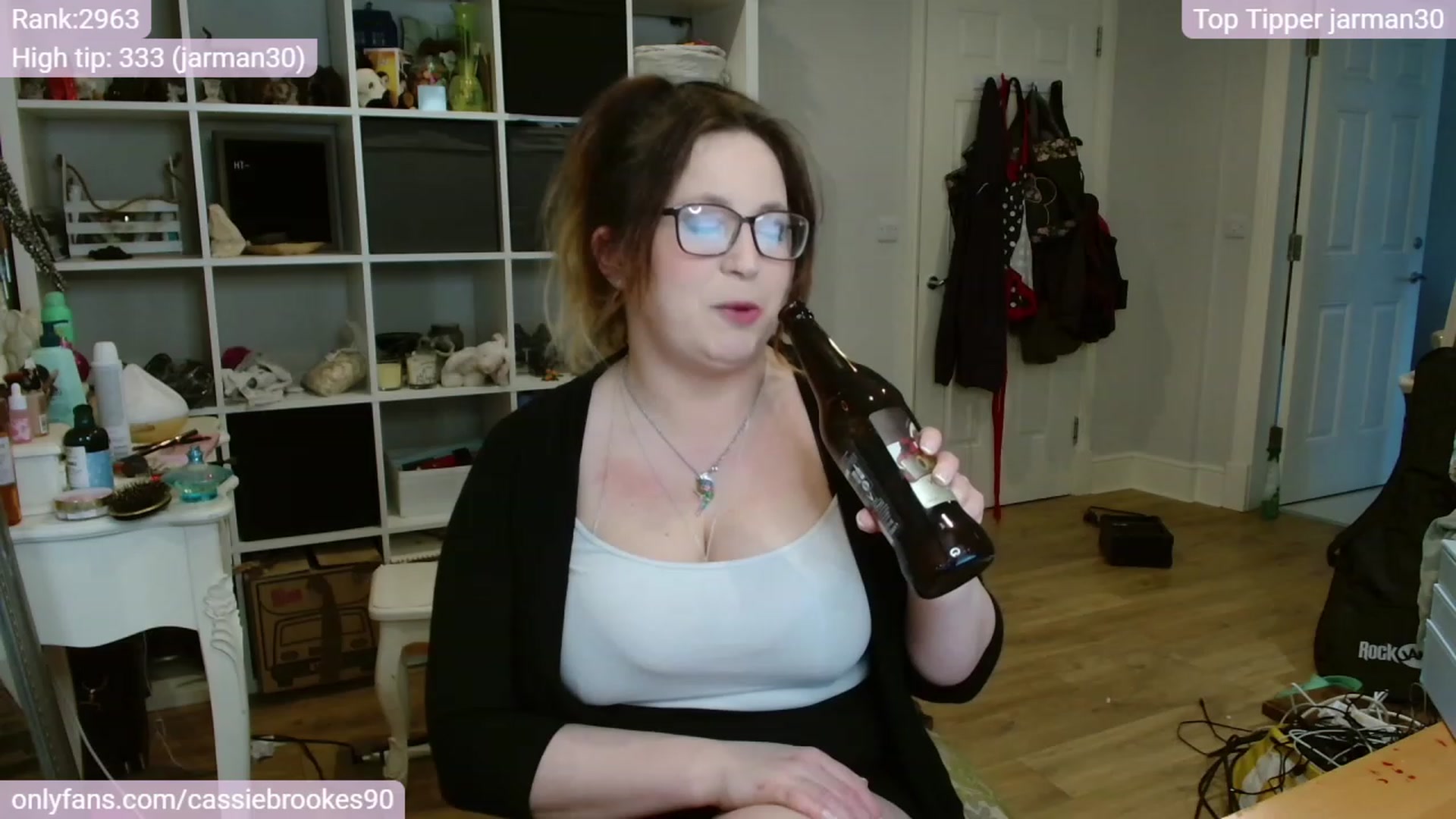 Gallery image thumbnail from CassieBrookes's myfreecams stream on, 03/14/2024, 16:39 image 2 of 20