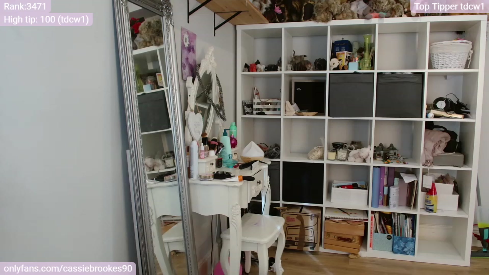 Gallery image thumbnail from CassieBrookes's myfreecams stream on, 03/19/2024, 16:28 image 1 of 20