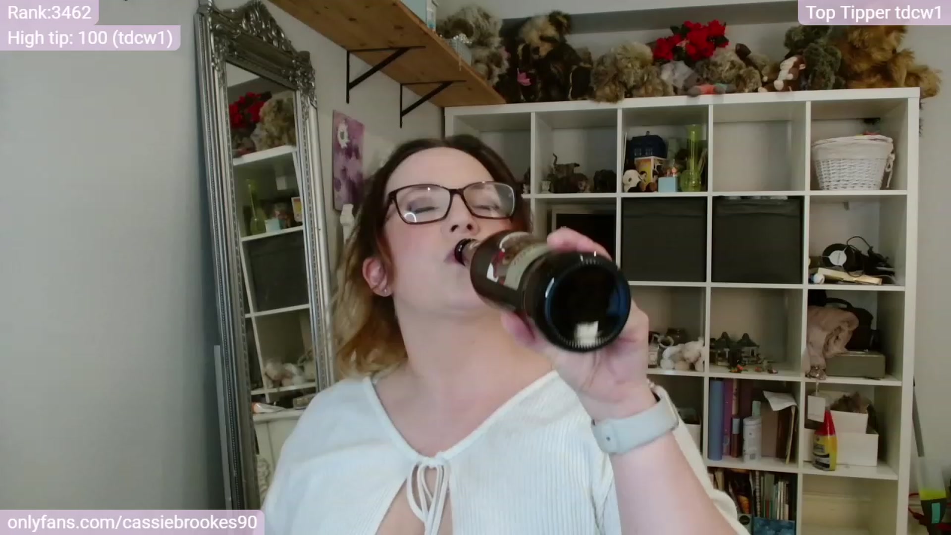 Gallery image thumbnail from CassieBrookes's myfreecams stream on, 03/19/2024, 16:28 image 11 of 20