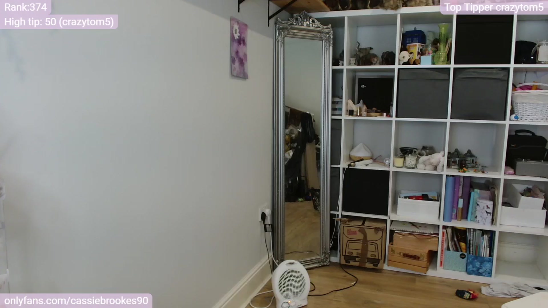 Gallery image thumbnail from CassieBrookes's myfreecams stream on, 04/01/2024, 13:13 image 7 of 20