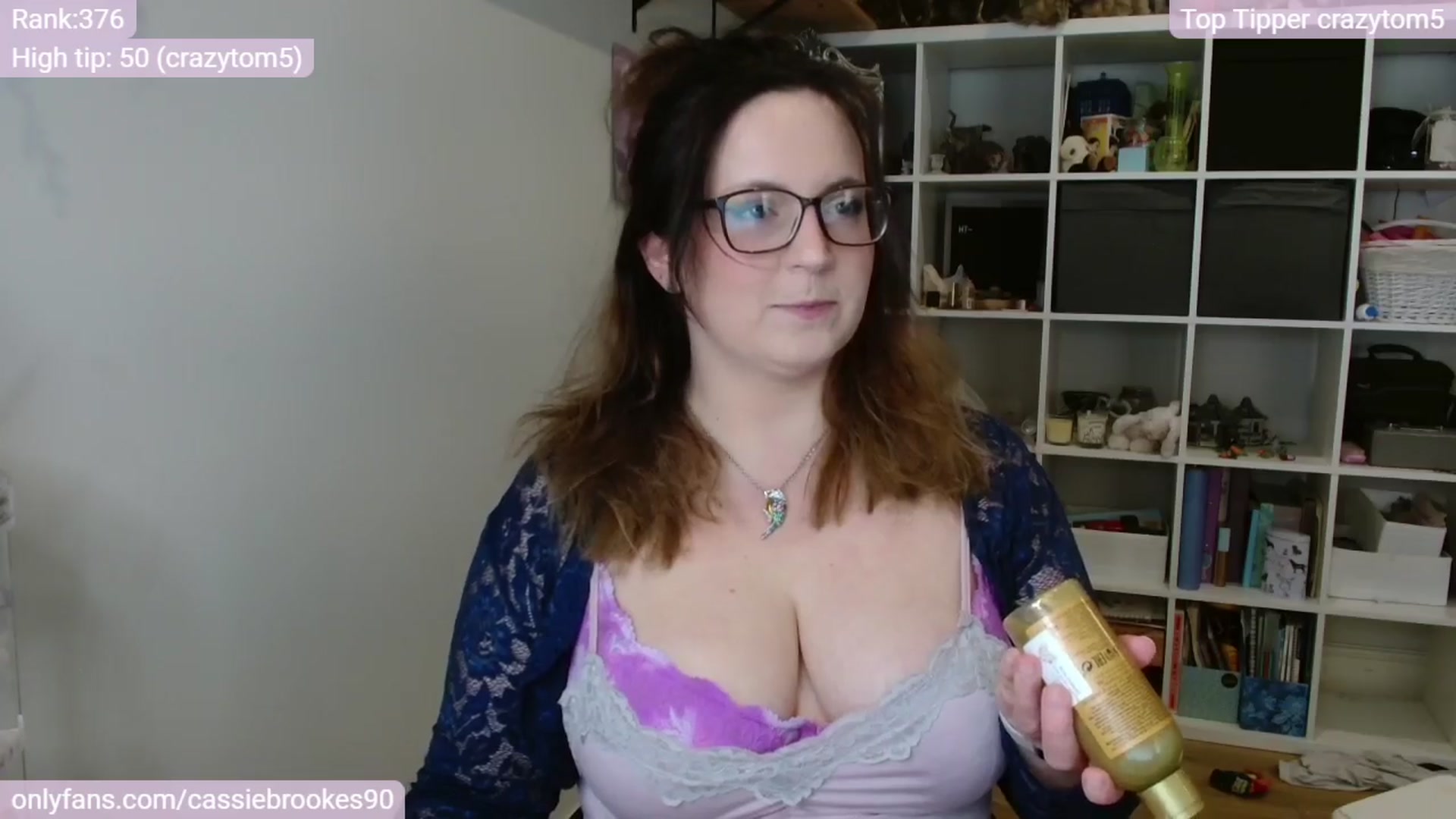 Gallery image thumbnail from CassieBrookes's myfreecams stream on, 04/01/2024, 13:13 image 8 of 20