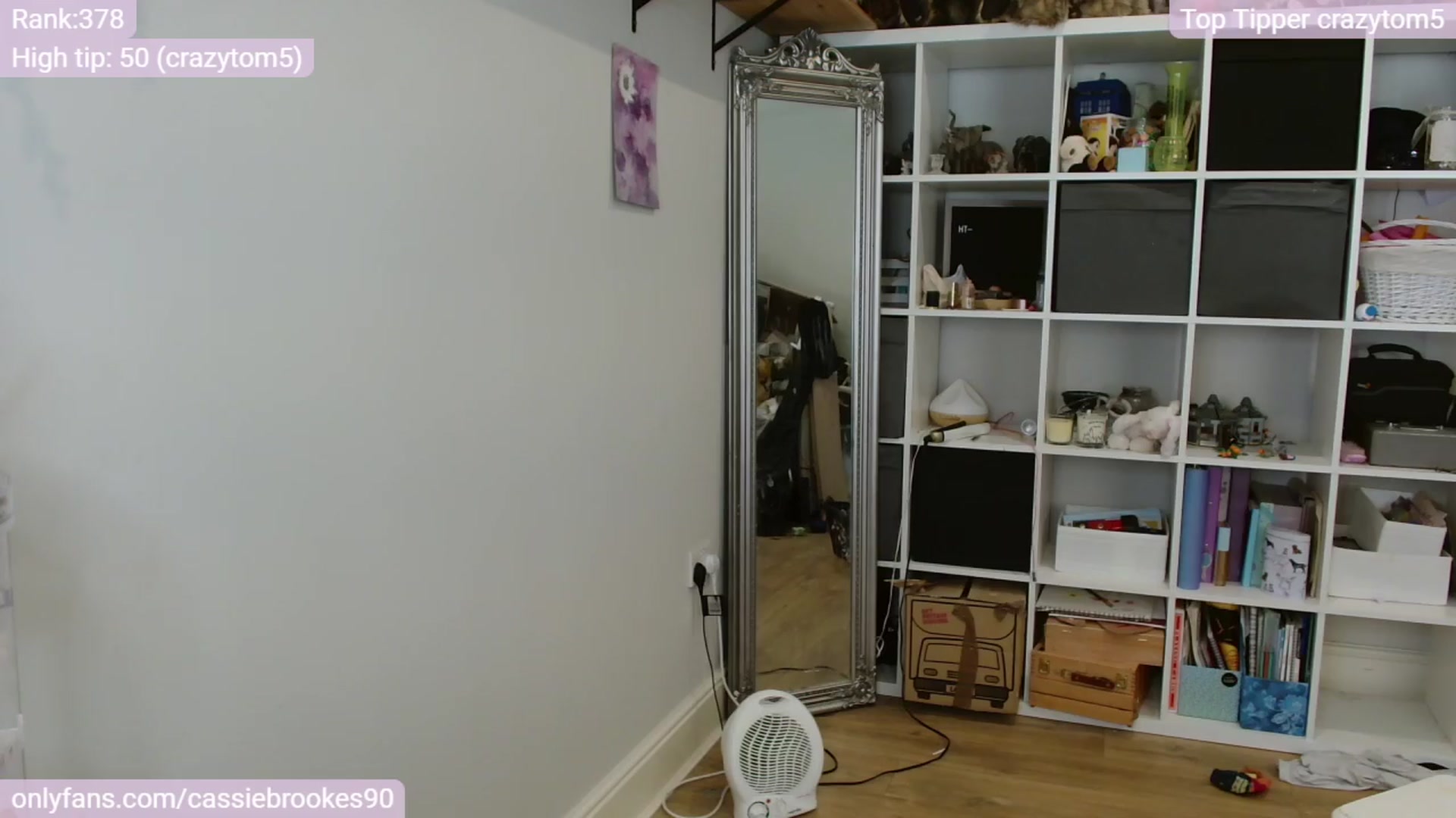 Gallery image thumbnail from CassieBrookes's myfreecams stream on, 04/01/2024, 13:13 image 13 of 20