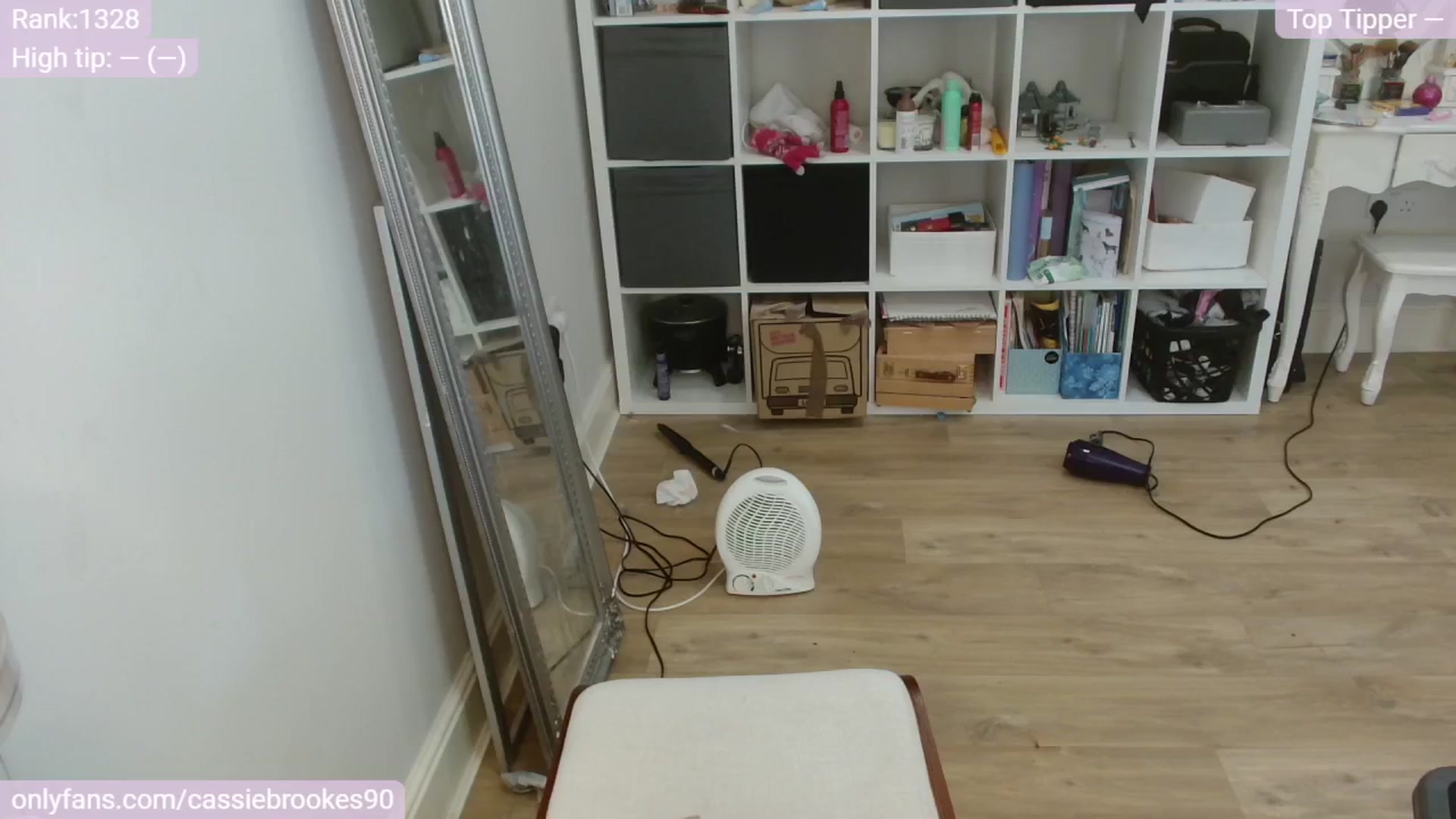 Gallery image thumbnail from CassieBrookes's myfreecams stream on, 05/08/2024, 12:48 image 7 of 20