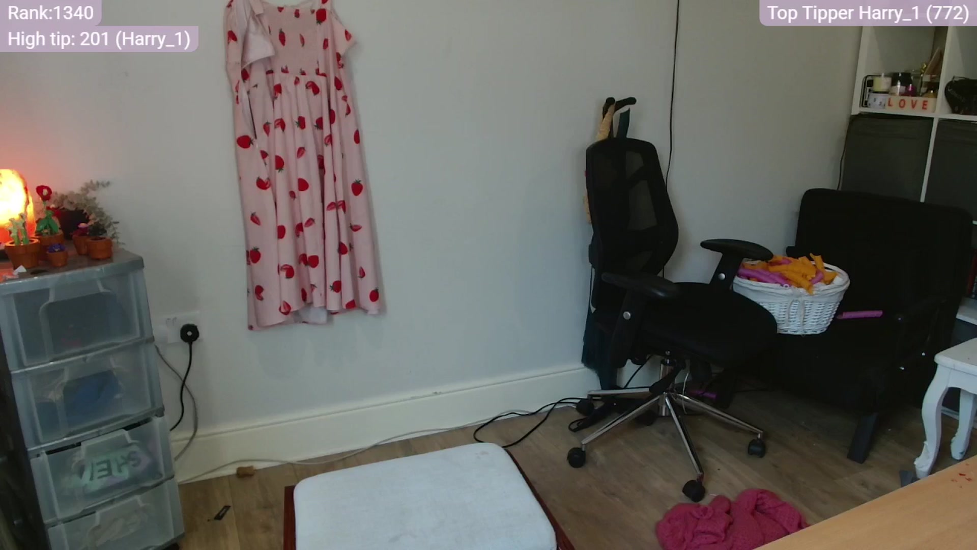 Gallery image thumbnail from CassieBrookes's myfreecams stream on, 07/17/2025, 19:44 image 10 of 20