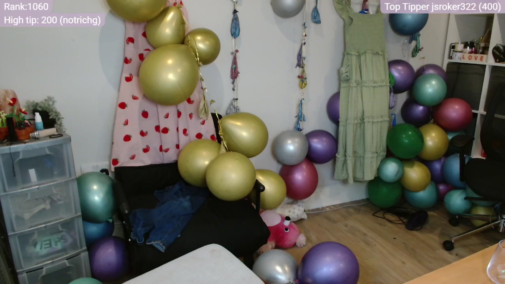 Gallery image thumbnail from CassieBrookes's myfreecams stream on, 09/03/2025, 19:11 image 1 of 20