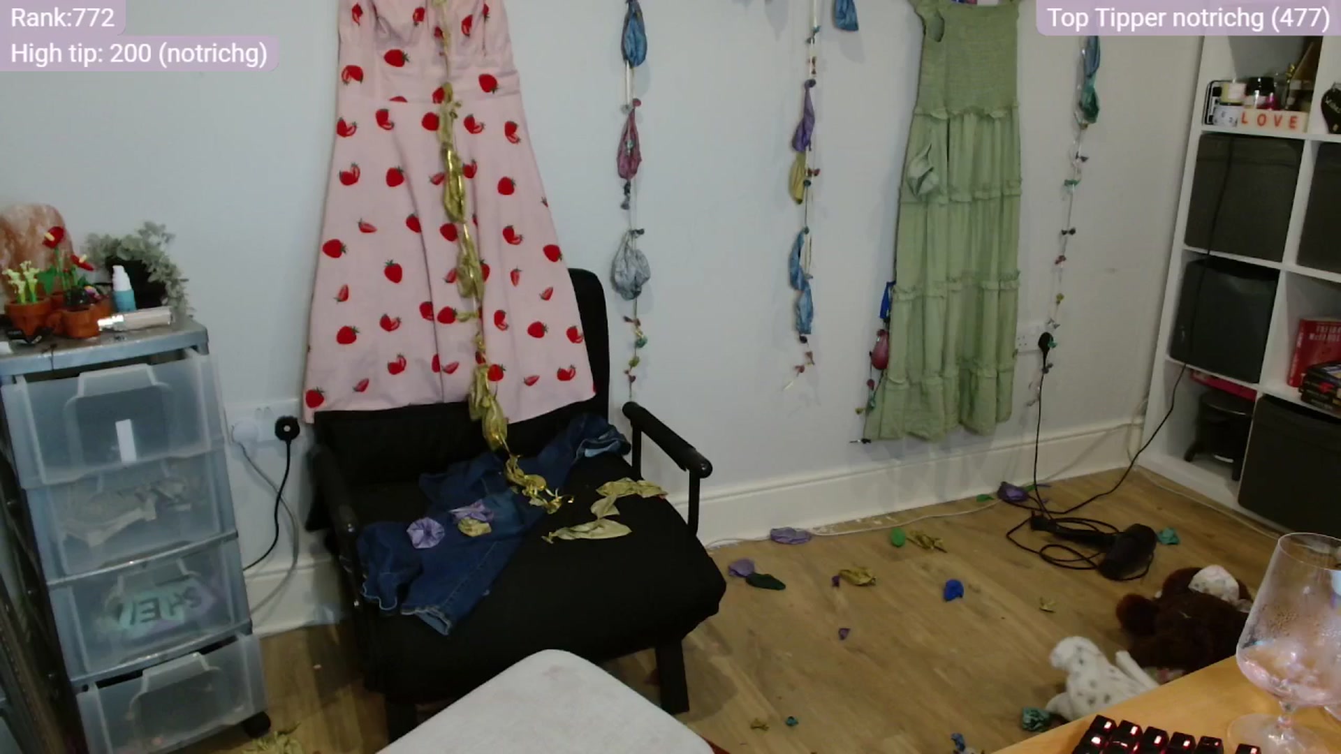 Gallery image thumbnail from CassieBrookes's myfreecams stream on, 09/03/2025, 19:11 image 19 of 20