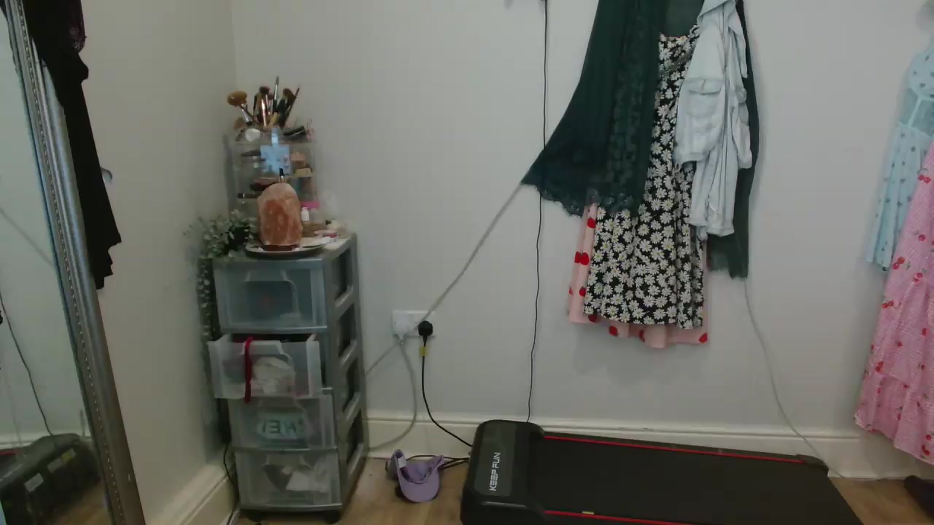 Gallery image thumbnail from CassieBrookes's myfreecams stream on, 05/15/2026, 17:05 image 12 of 20