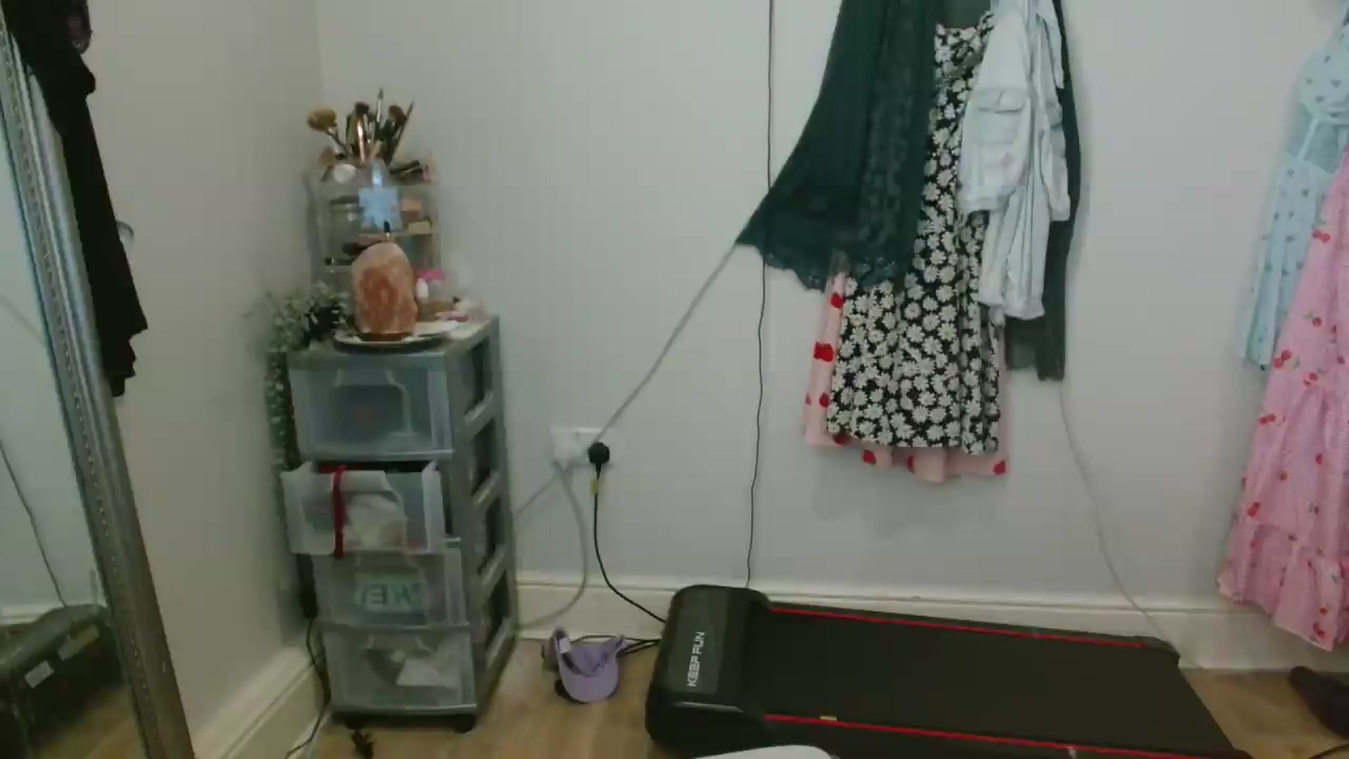 Gallery image thumbnail from CassieBrookes's myfreecams stream on, 05/15/2026, 17:05 image 10 of 20
