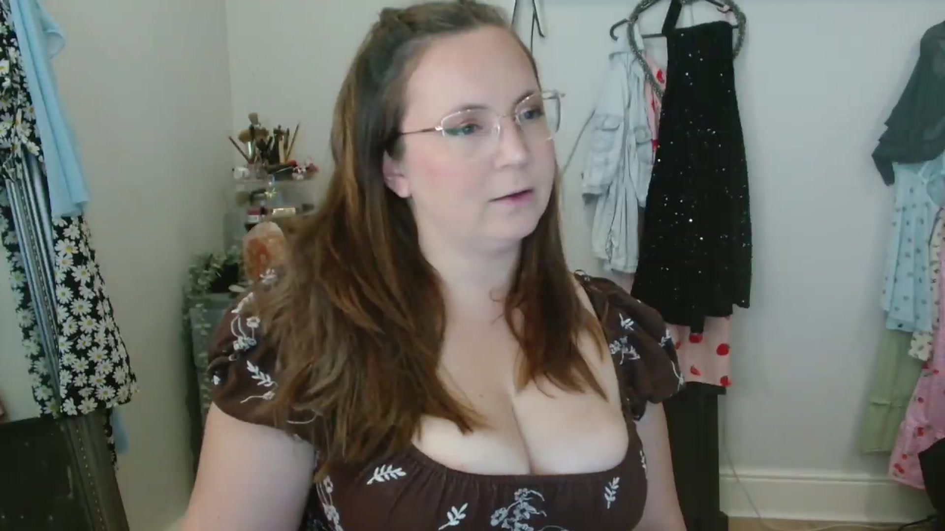 Gallery image thumbnail from CassieBrookes's myfreecams stream on, 06/04/2026, 13:39 image 2 of 20