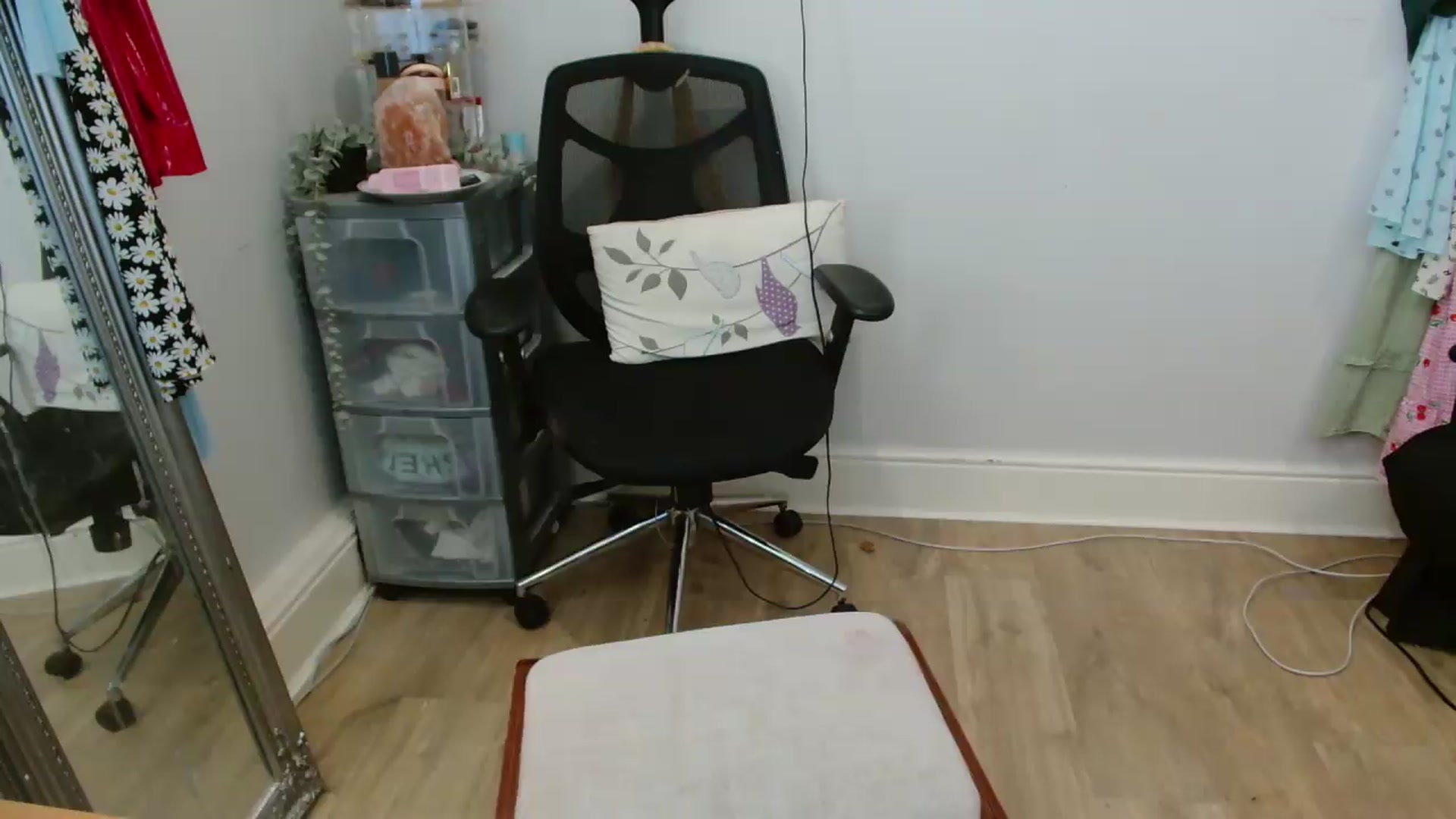 Gallery image thumbnail from CassieBrookes's myfreecams stream on, 06/16/2026, 13:32 image 14 of 20