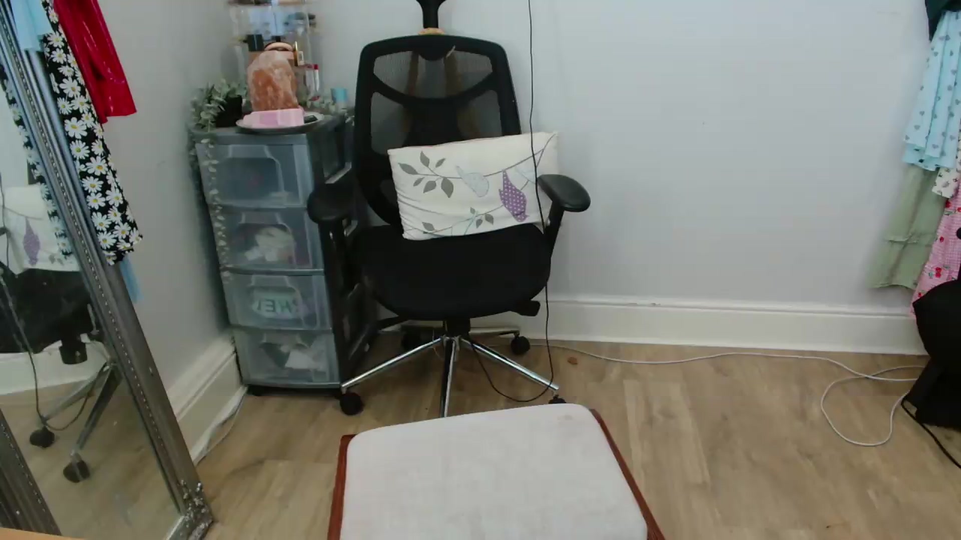 Gallery image thumbnail from CassieBrookes's myfreecams stream on, 06/16/2026, 13:32 image 15 of 20