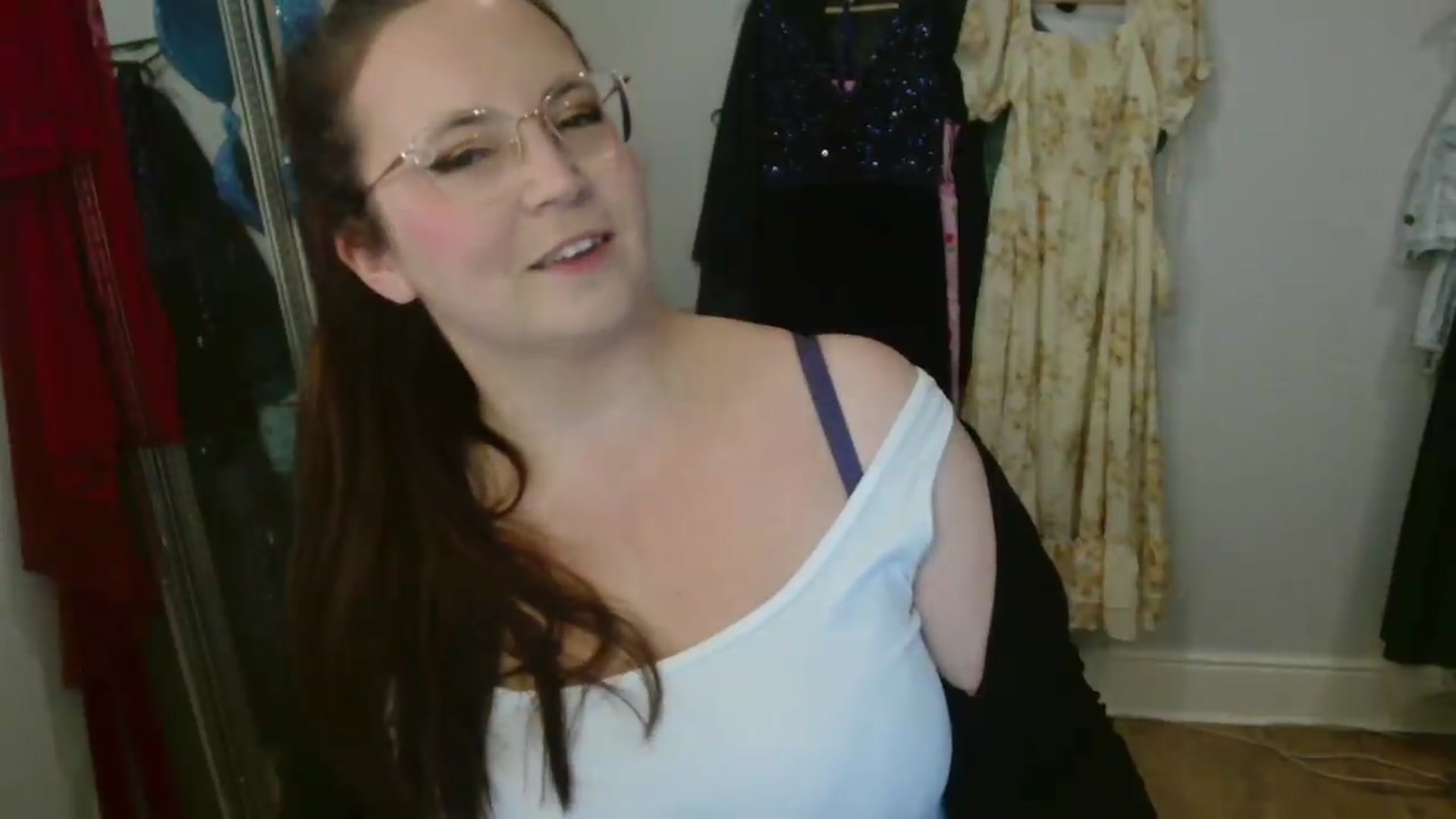 Gallery image thumbnail from CassieBrookes's myfreecams stream on, 09/07/2026, 11:52 image 12 of 20