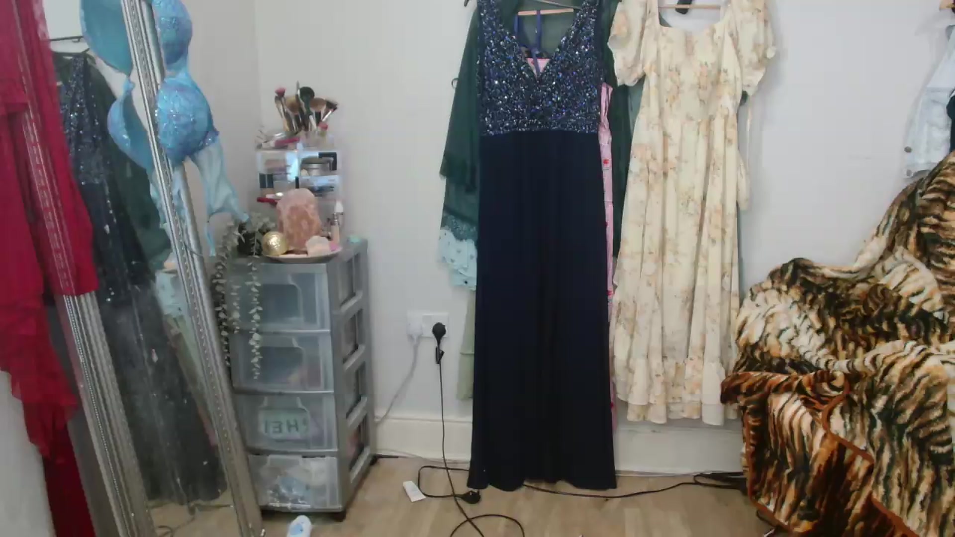 Gallery image thumbnail from CassieBrookes's myfreecams stream on, 09/09/2026, 13:00 image 18 of 20