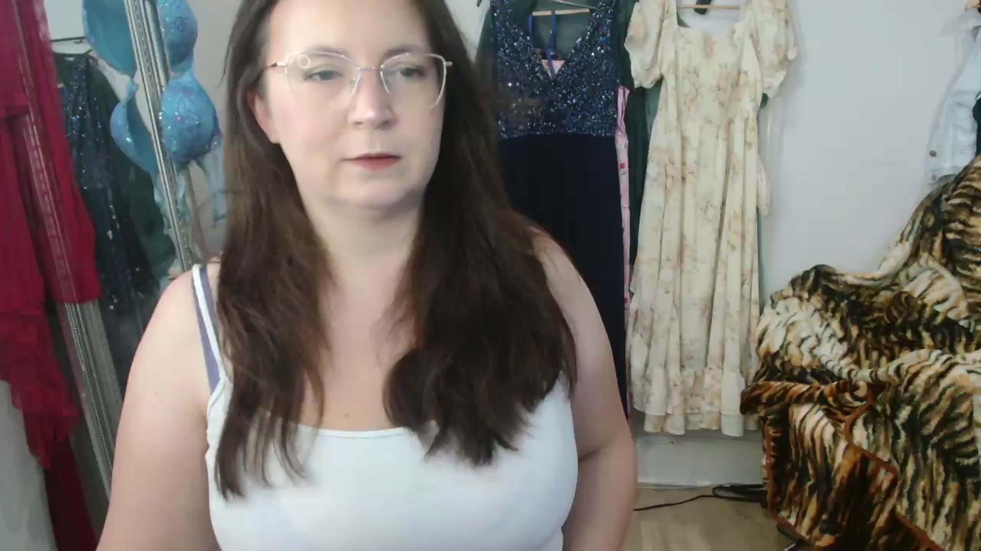 Gallery image thumbnail from CassieBrookes's myfreecams stream on, 09/09/2026, 13:00 image 4 of 20