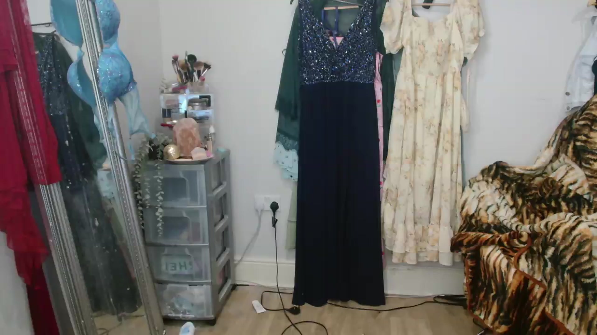 Gallery image thumbnail from CassieBrookes's myfreecams stream on, 09/09/2026, 13:00 image 2 of 20