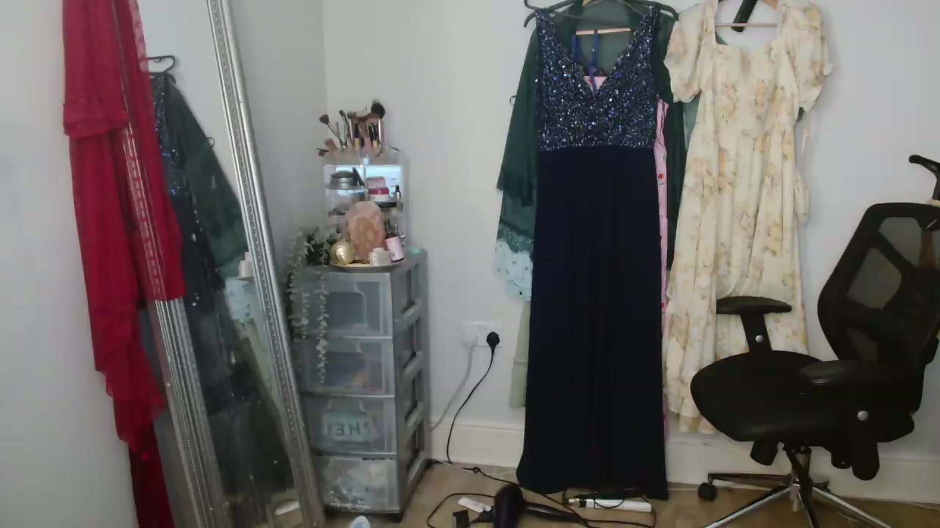 Gallery image thumbnail from CassieBrookes's myfreecams stream on, 09/11/2026, 14:04 image 2 of 20