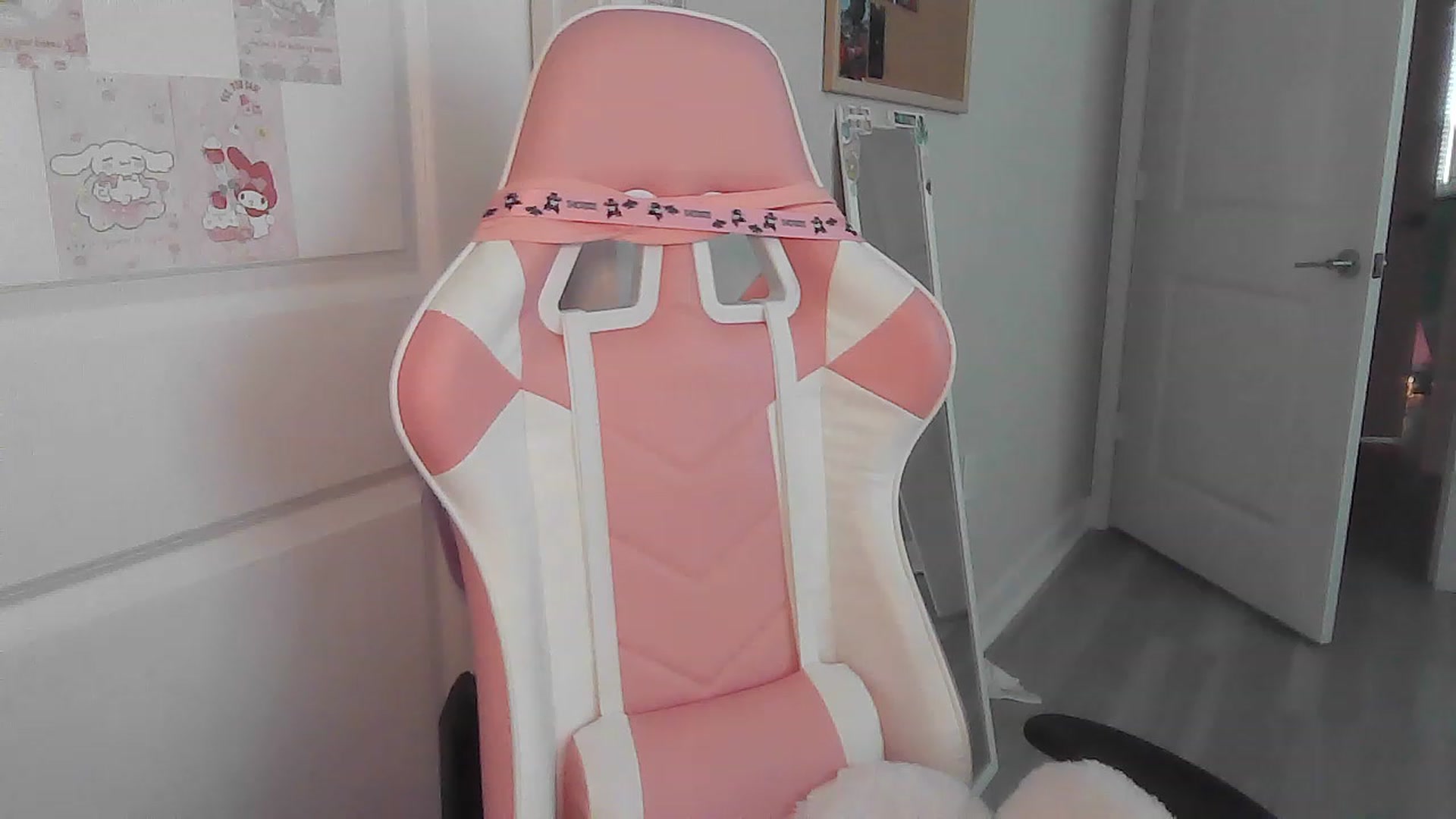 Gallery image thumbnail from CassieCarson's myfreecams stream on, 11/16/2022, 15:11 image 14 of 20