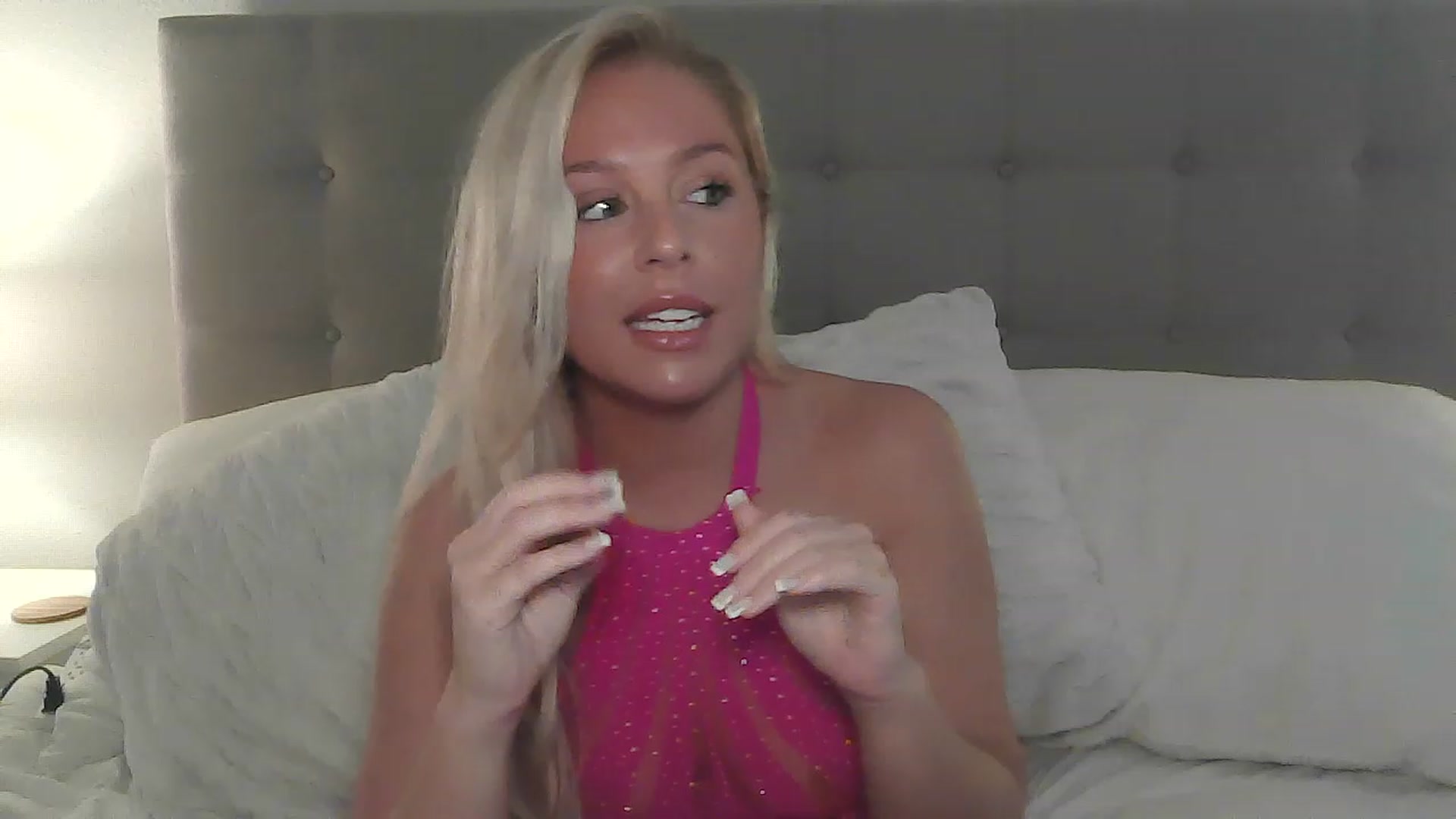Gallery image thumbnail from CassieCarson's myfreecams stream on, 11/21/2022, 14:24 image 12 of 20