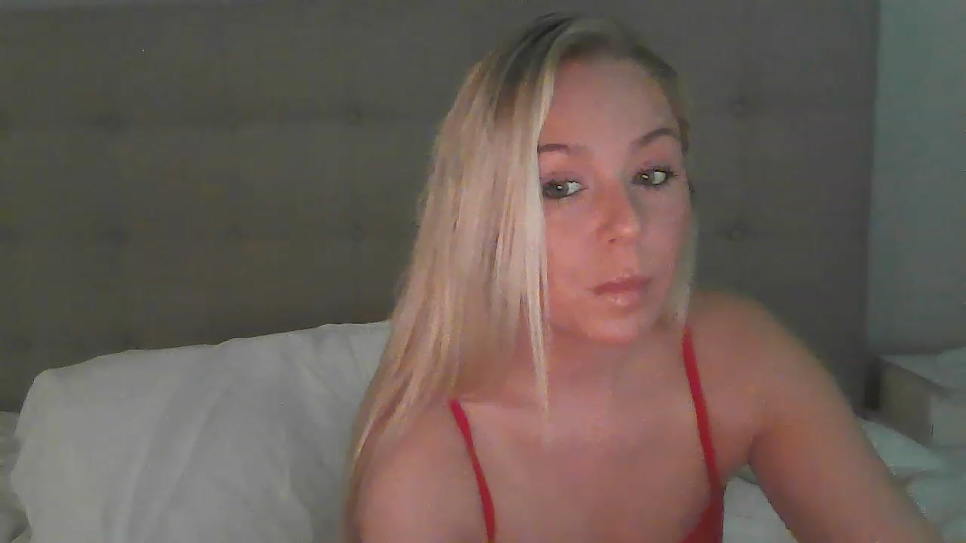 Gallery image thumbnail from CassieCarson's myfreecams stream on, 11/28/2022, 15:24 image 17 of 20
