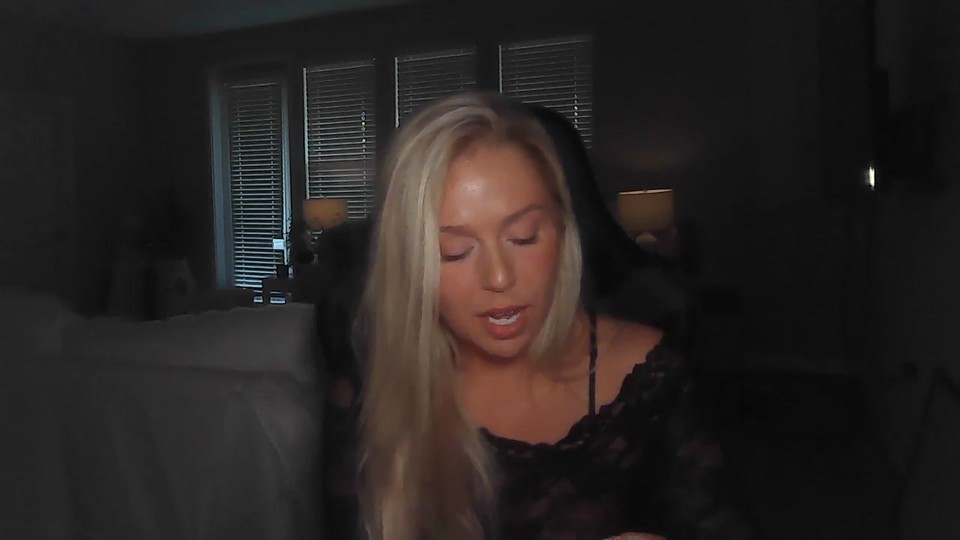 Gallery image thumbnail from CassieCarson's myfreecams stream on, 12/01/2022, 15:17 image 11 of 20