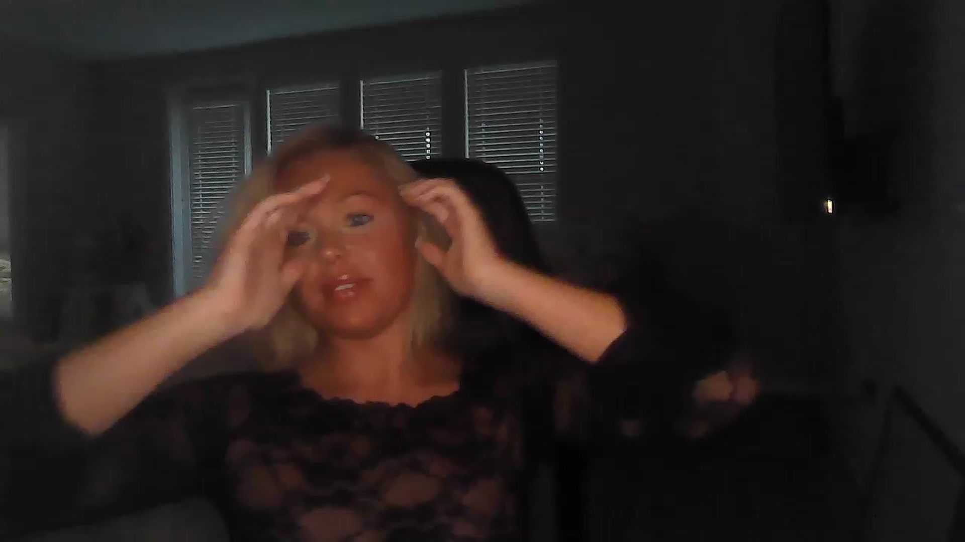 Gallery image thumbnail from CassieCarson's myfreecams stream on, 12/01/2022, 15:17 image 2 of 20