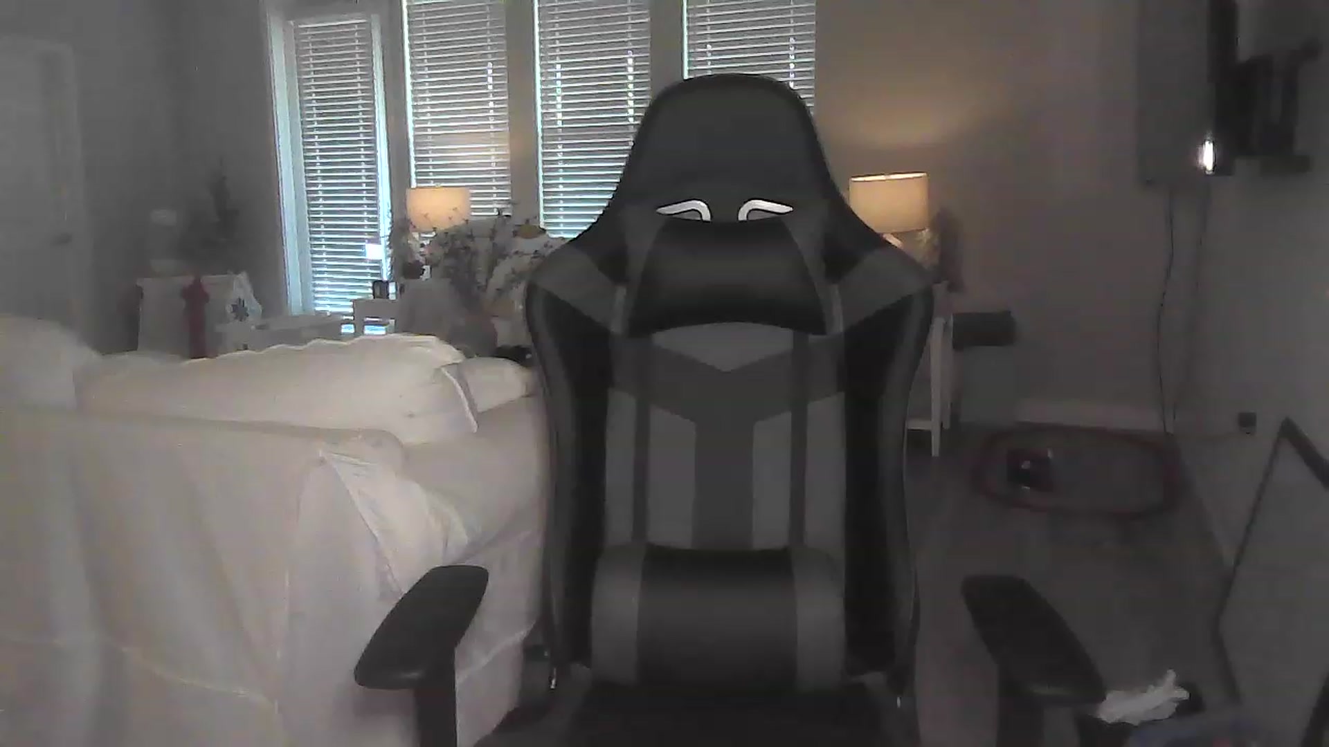 Gallery image thumbnail from CassieCarson's myfreecams stream on, 12/01/2022, 15:17 image 20 of 20